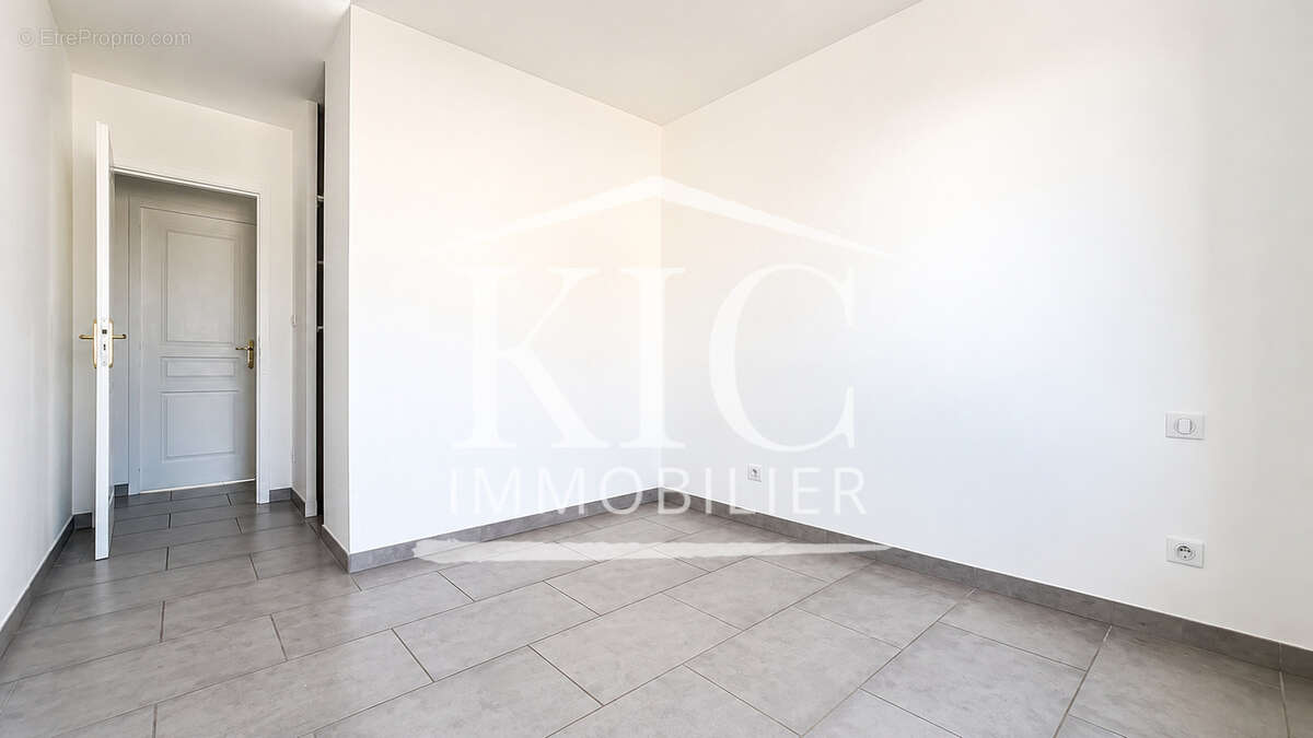 Proche trebes - maison - 3 chambres - jardin - garage - panneaux solaires - photo 9