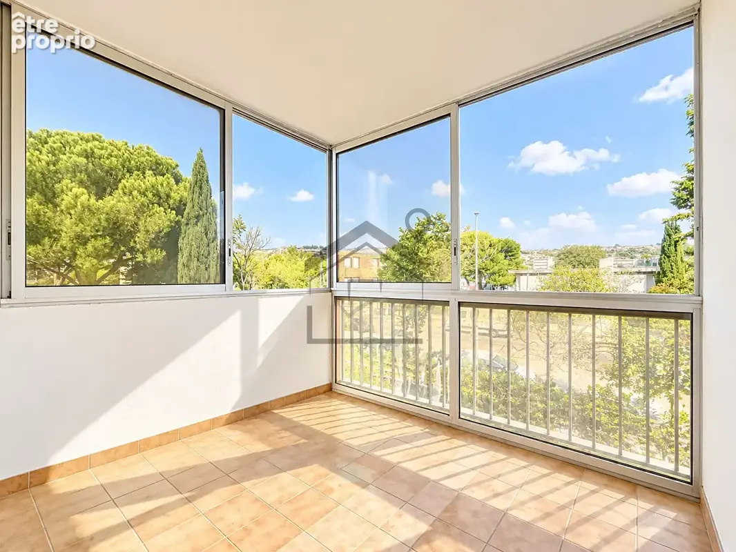 Appartement 4 pièces 86 m² à vendre à Vitrolles (13127) - photo 2