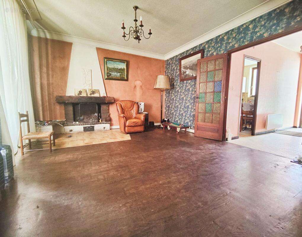 Maison de ville à Grenoble avec jardin, garage et dépendance de 80 m² - photo 3