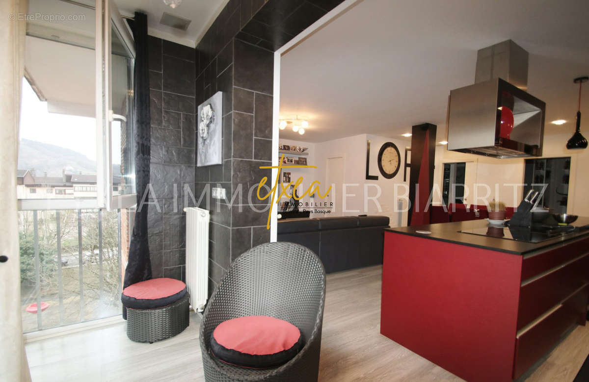 Appartement à TROIS-FONDS