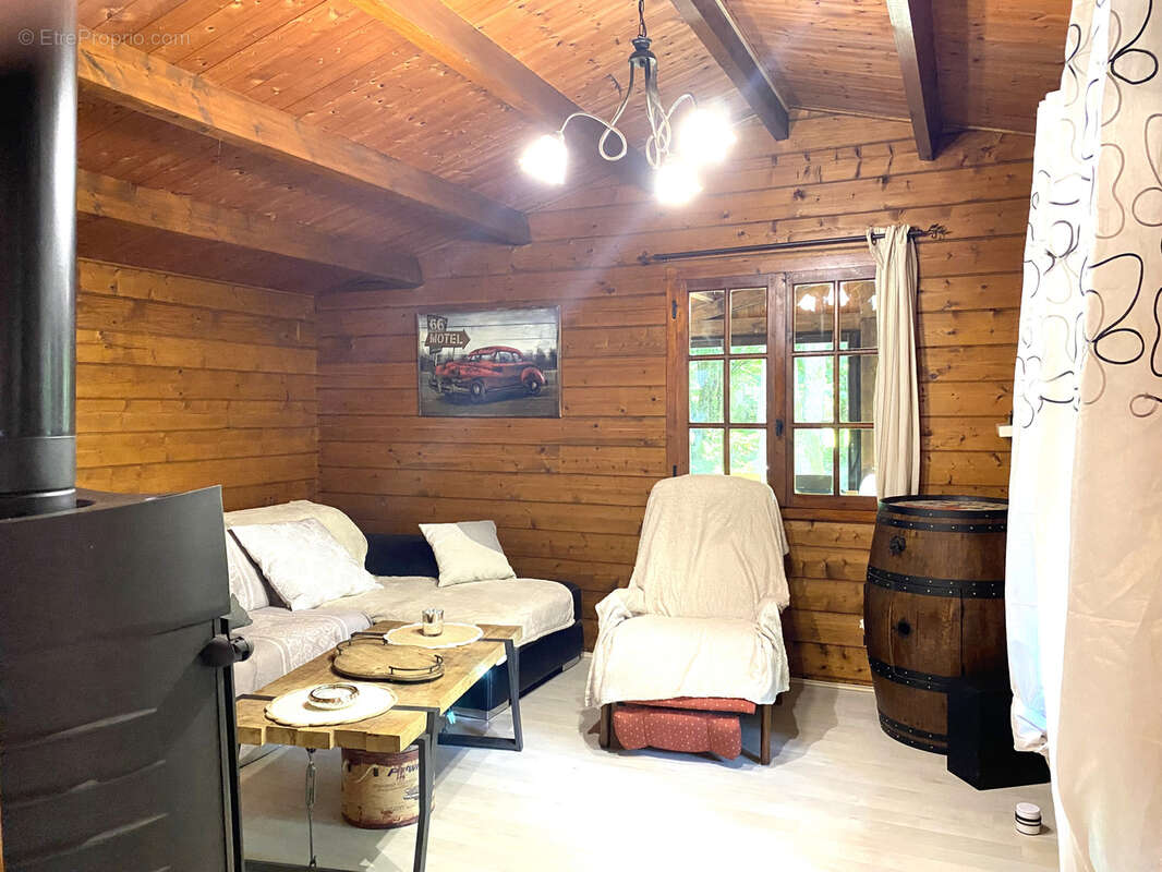 Maison à BAZOCHES-SUR-LE-BETZ