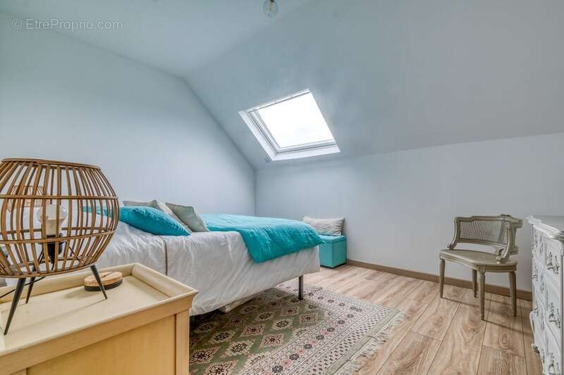 Maison à COULOMMIERS