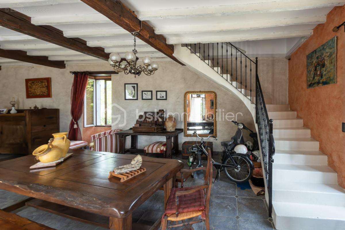 Maison à ARTIGUELOUVE
