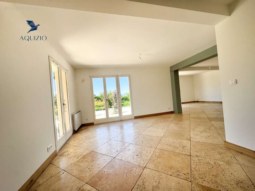 Maison à SAINT-CERGUES