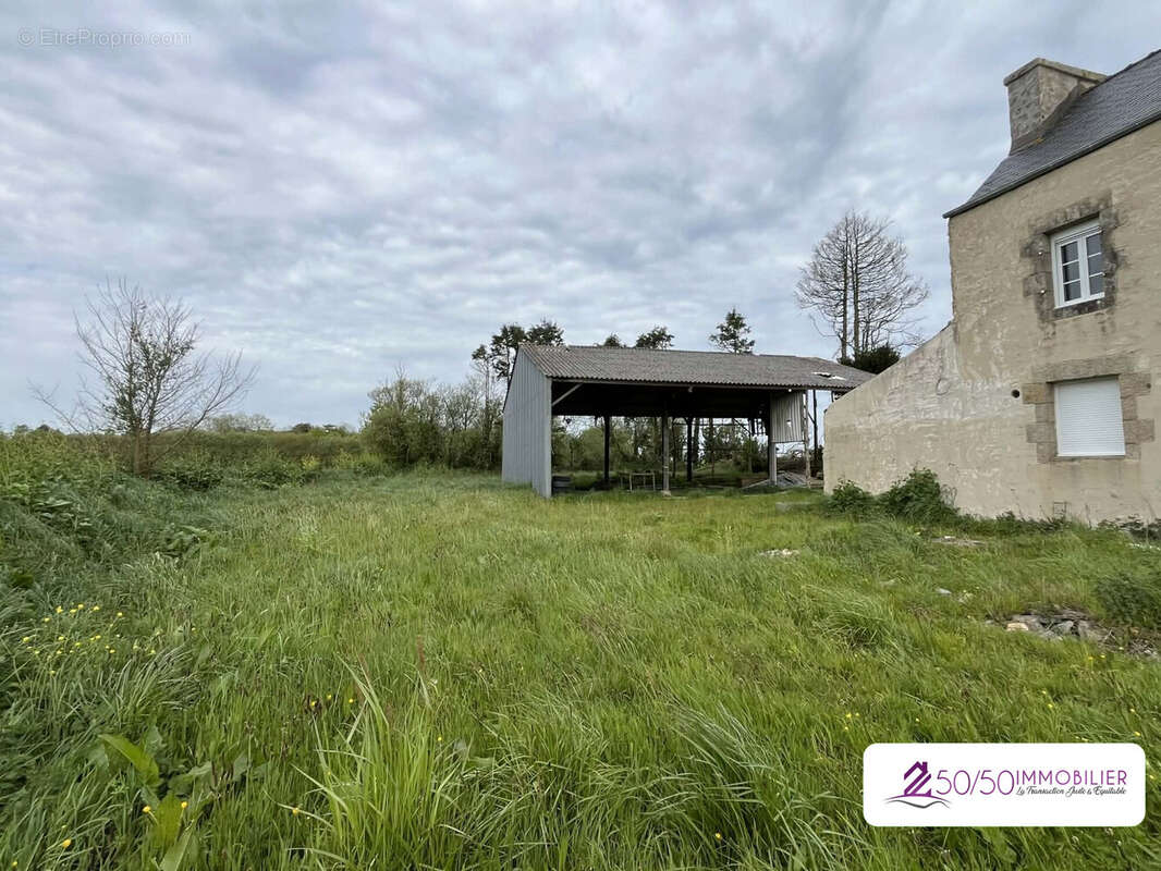 Maison à LANARVILY