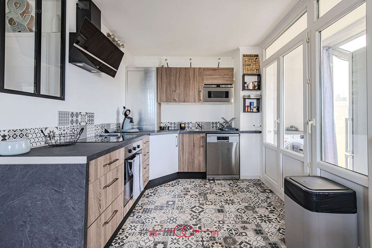 Appartement  vendu meublé Reims 3 pièce(s) 58 m2 - photo 3