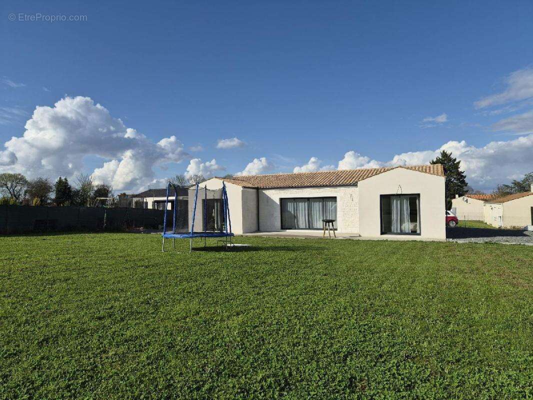 Maison 124 m² à Courant  - photo 2
