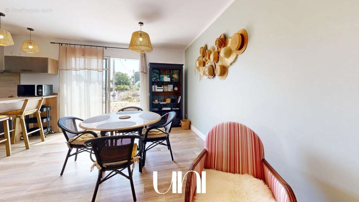 Maison 9 pièces de 224 m2 en cœur de Bourg - Groix - photo 19