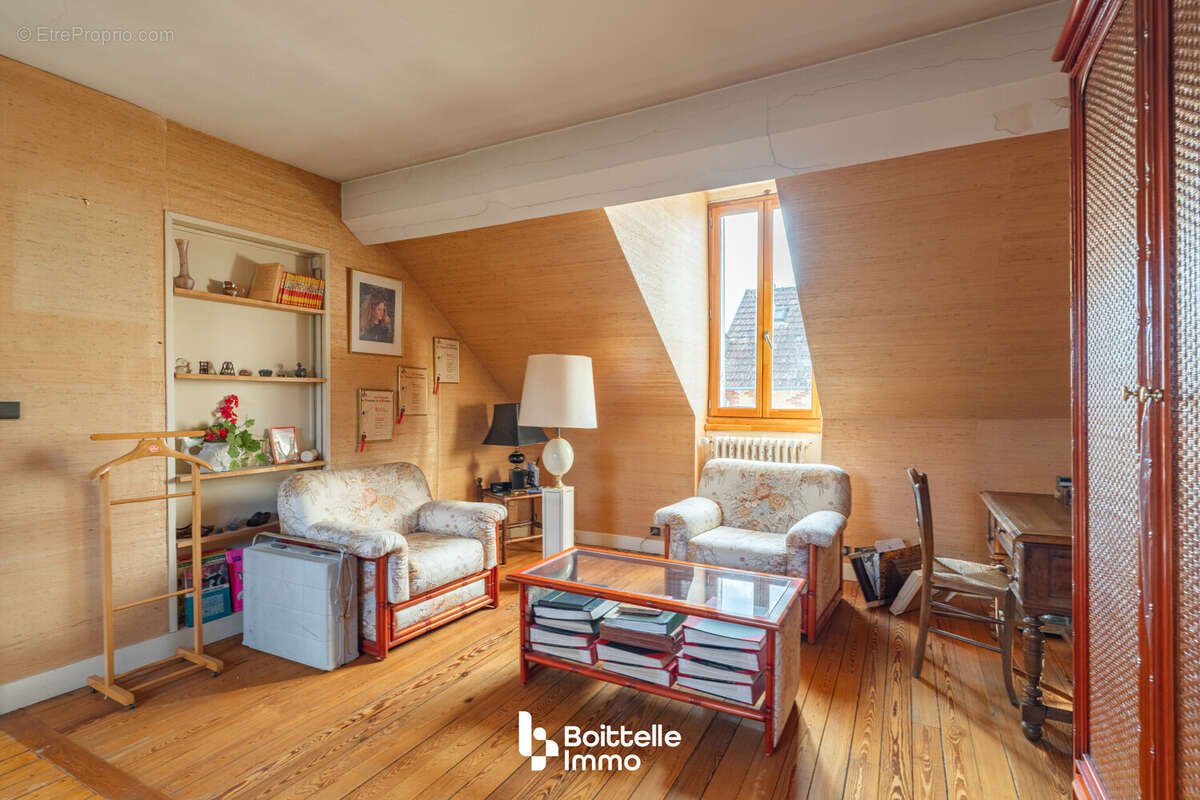 Maison à FONTAINEBLEAU