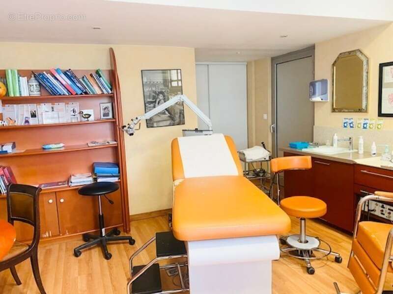 Commerce à COLOMIERS