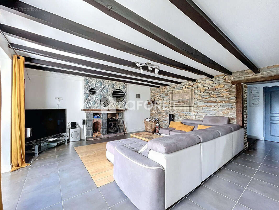 Maison à SAINTE-ANNE-SUR-VILAINE