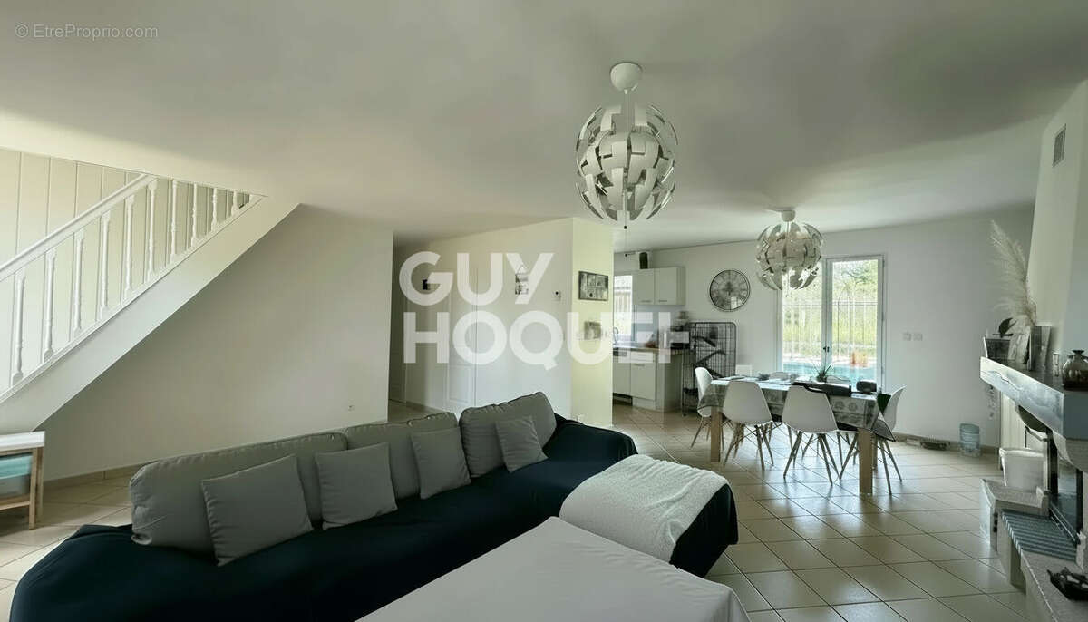 Maison à LA COUTURE-BOUSSEY