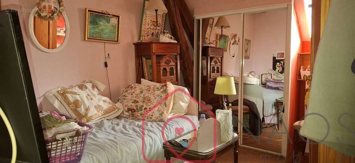 Maison à DAMPIERRE-EN-CROT