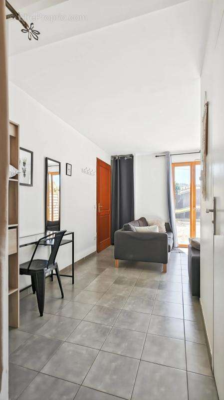 Maison à CHEPTAINVILLE