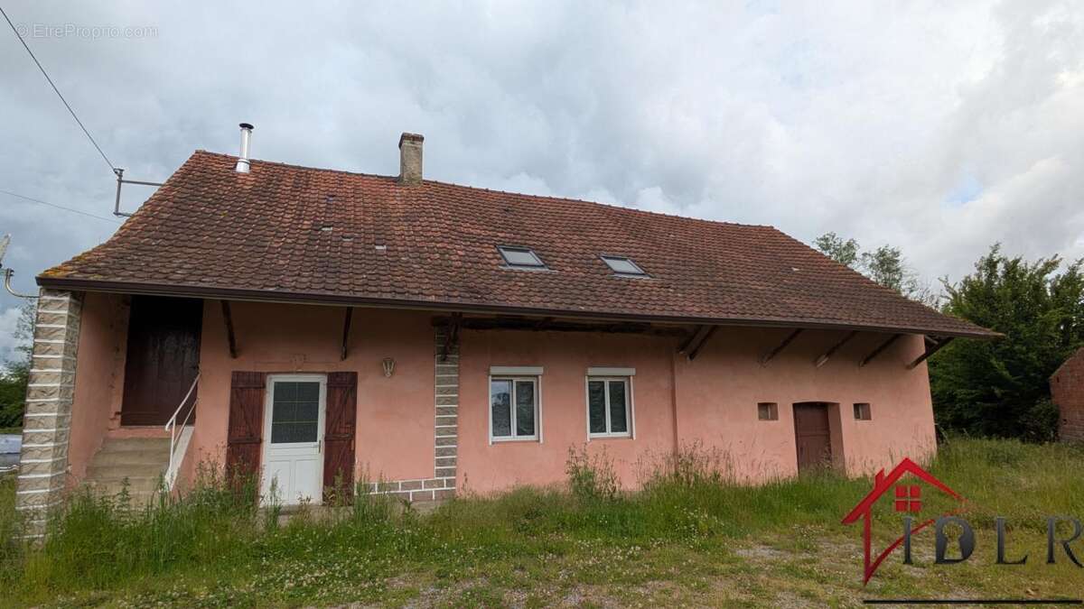 maison à rénover avec 13 000m2 terrain - photo 2