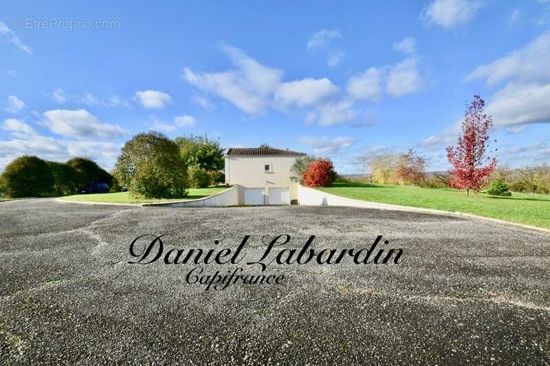 Maison à SAINT-PIERRE-SUR-DROPT