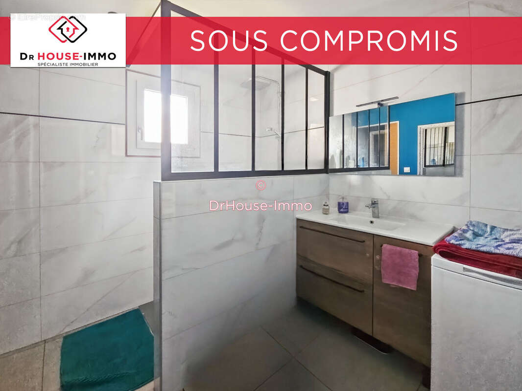 Maison à CHAZELLES-SUR-LYON