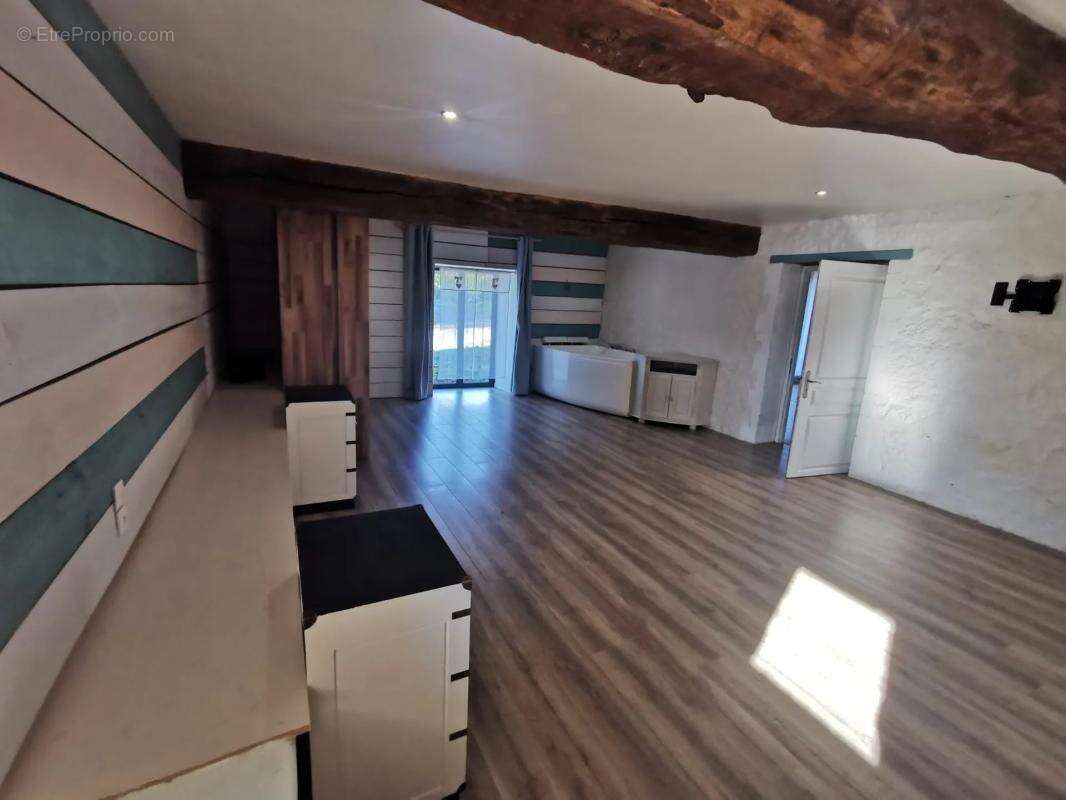 Maison à FONTENILLE