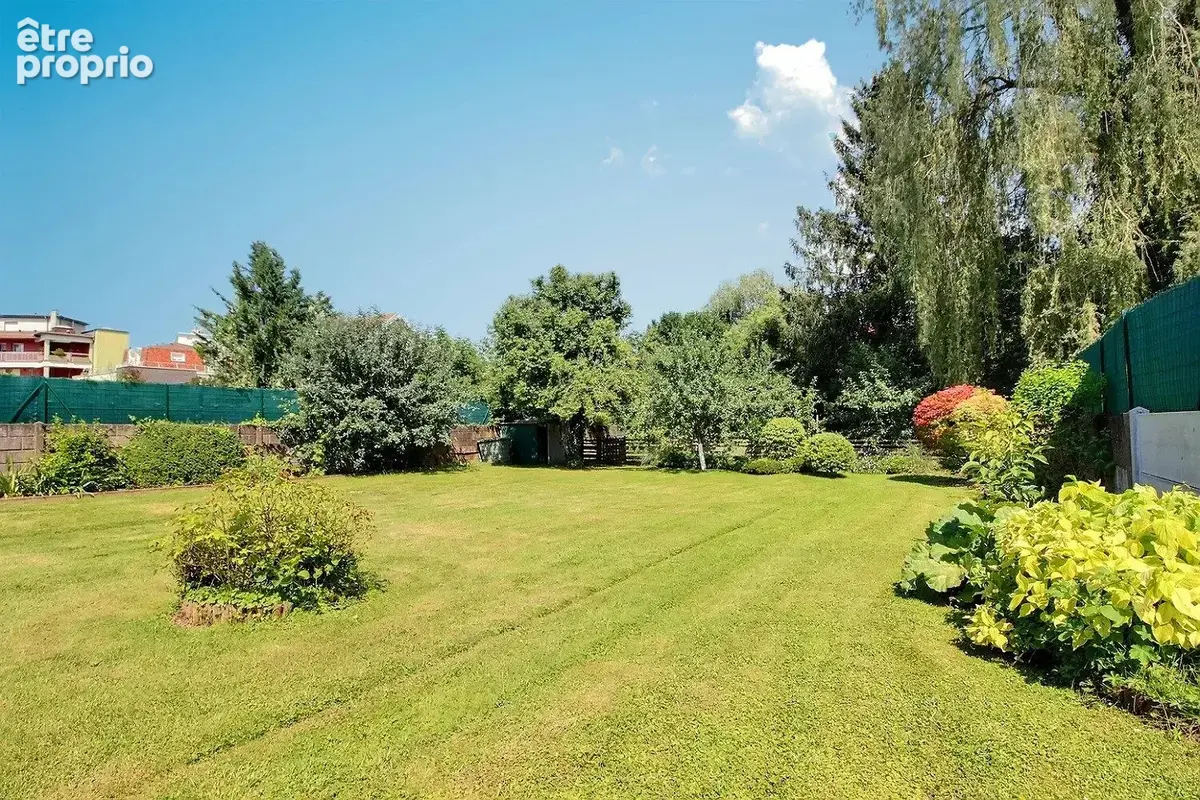 Maison 10 pièces 315 m² à vendre à Audincourt (25400) - photo 5