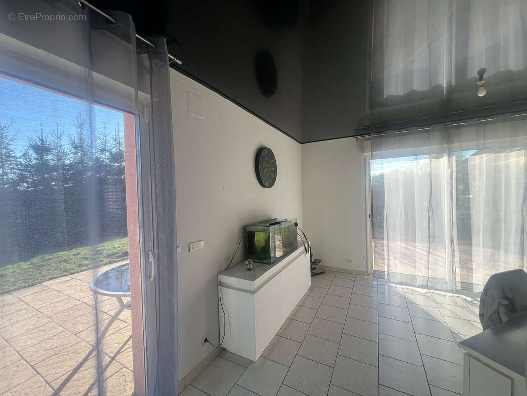 Maison à AMBLANS-ET-VELOTTE