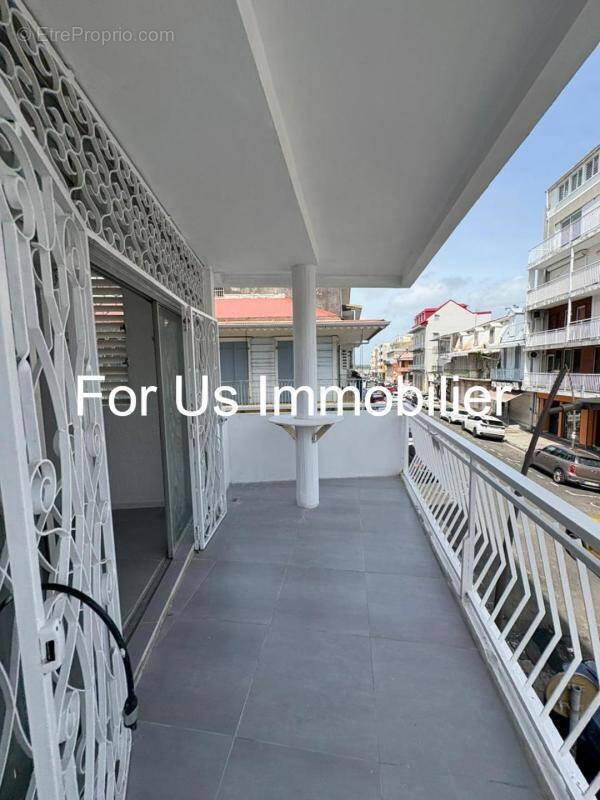 Appartement à POINTE-A-PITRE