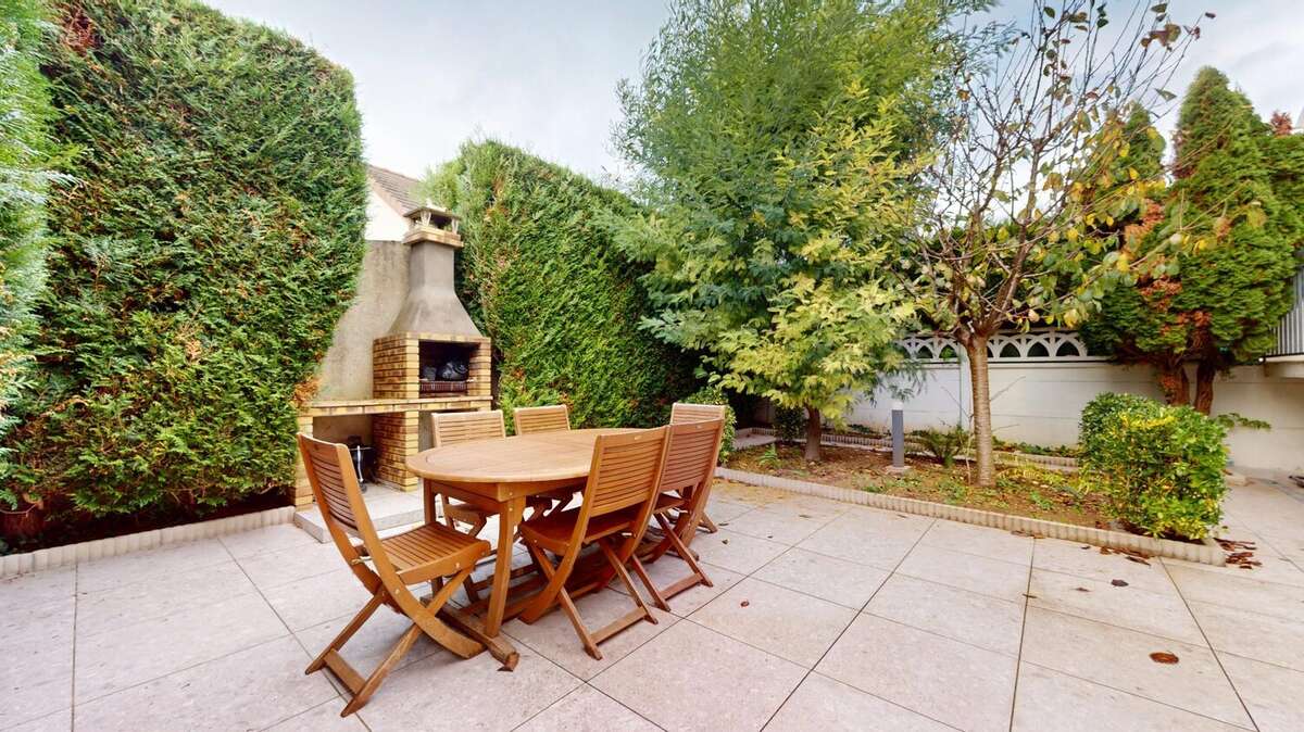 Maison à ORMESSON-SUR-MARNE