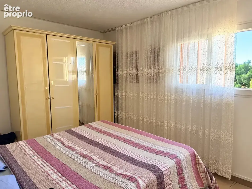 T4/5 de 83m² / Résidence Val pins 13015 - photo 6