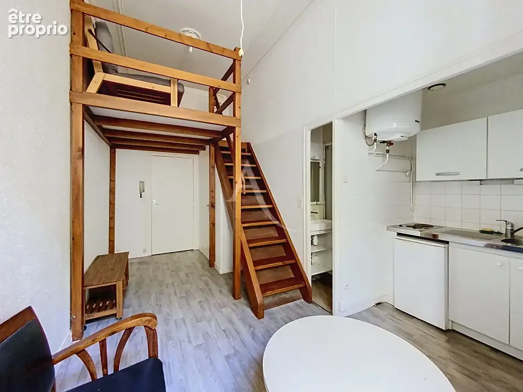 Exclusivité studio de charme au coeur du secteur cathédrale - photo 1