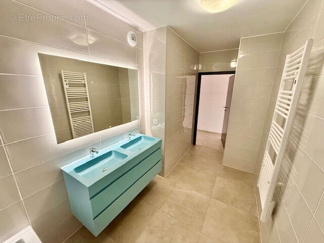 Appartement à DIVONNE-LES-BAINS