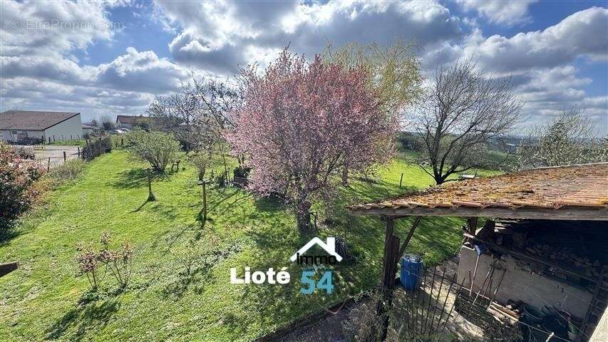 Maison à BREMONCOURT