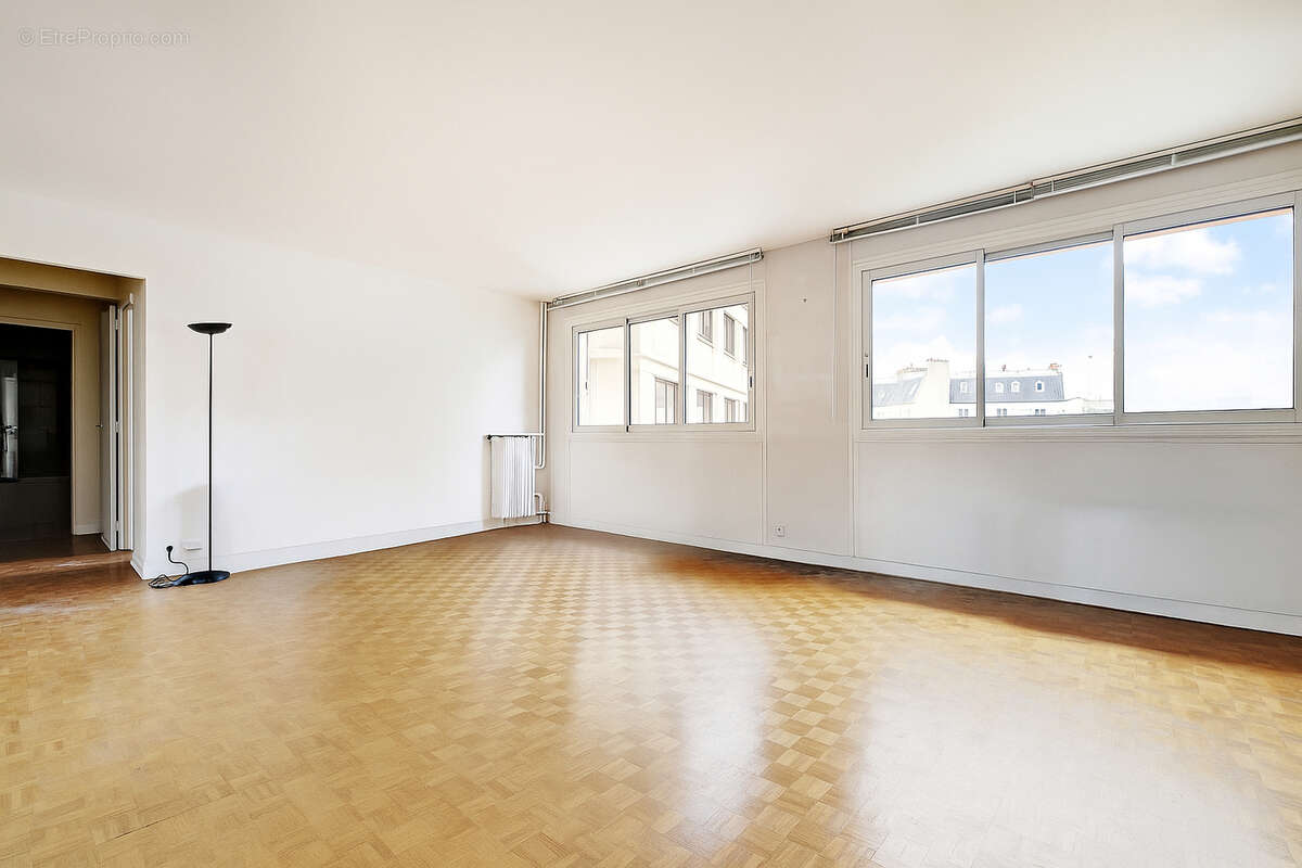 Appartement à PARIS-12E