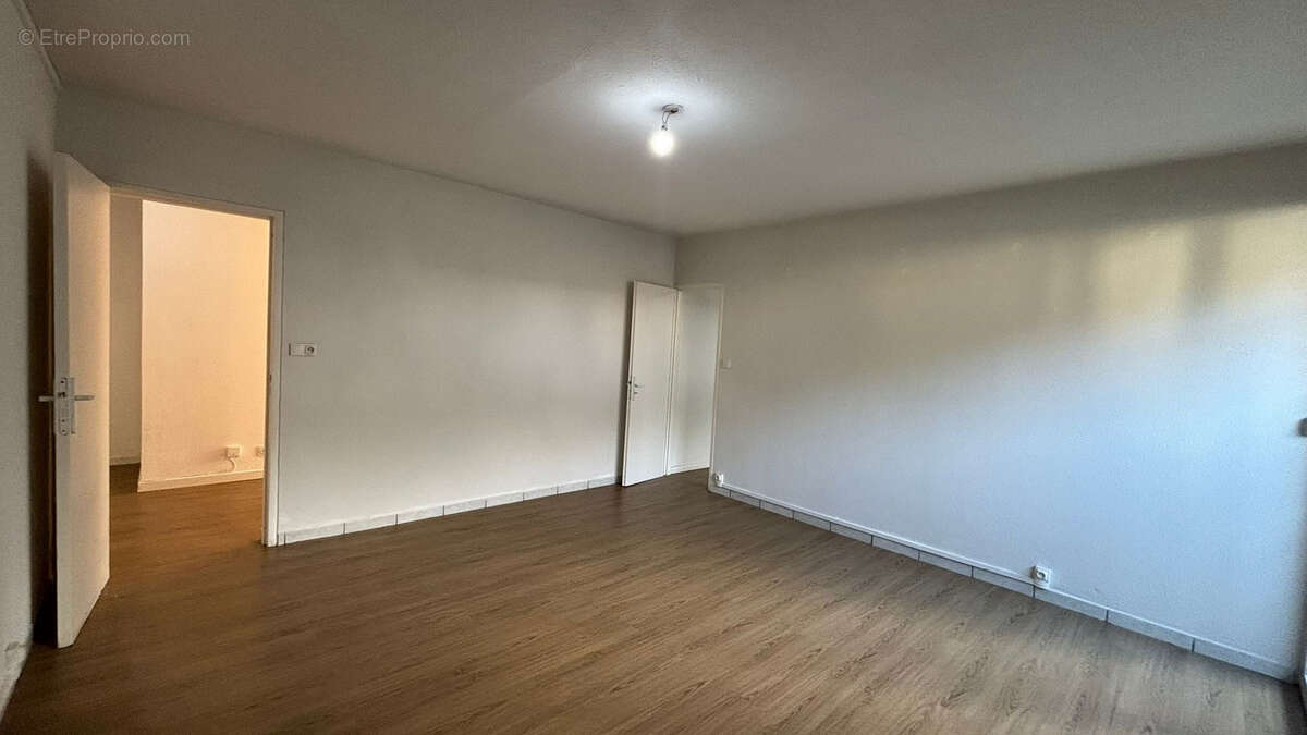 Appartement à PORT-DE-BOUC