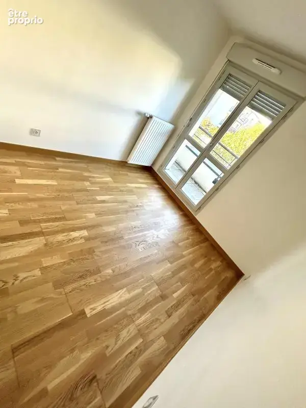 Lyon 8 – t3  terrasse de 22 m² – résidence récente - photo 6