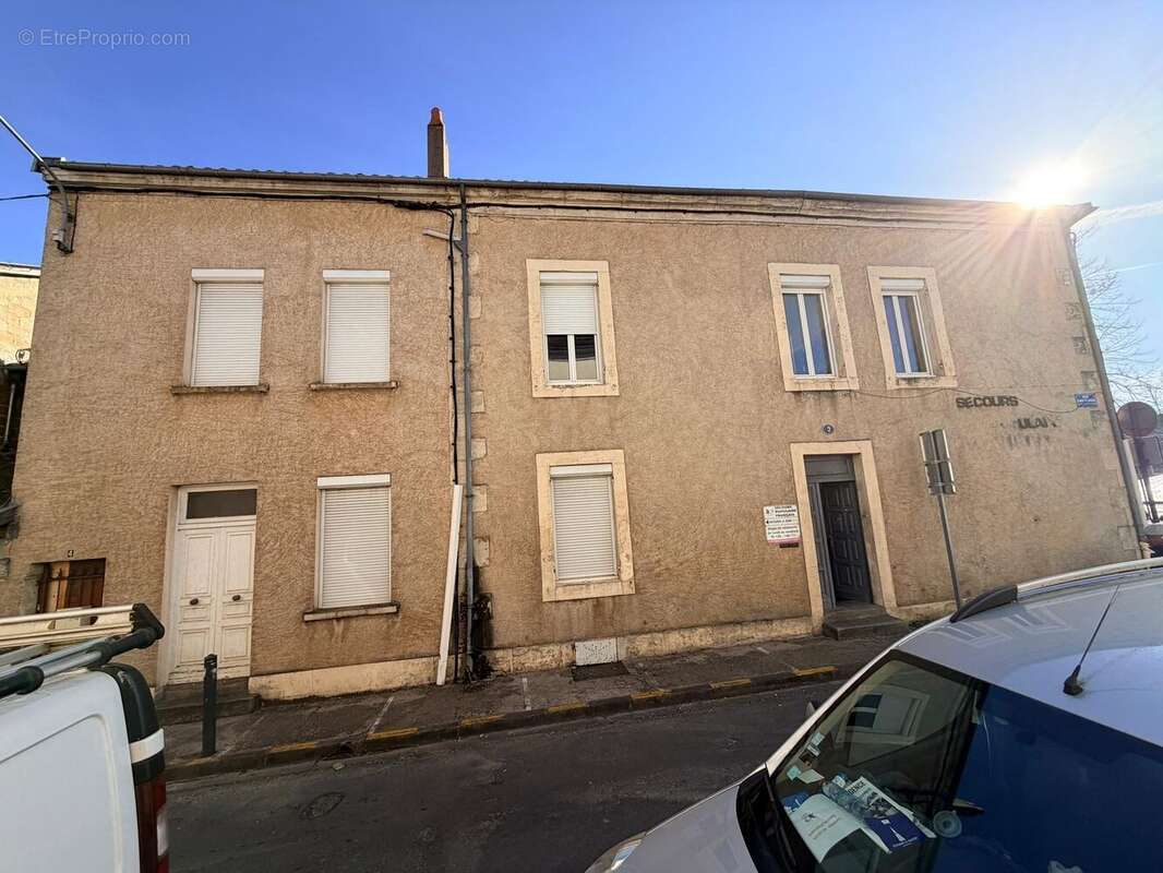 Appartement 176 m² à Perigueux  - photo 2