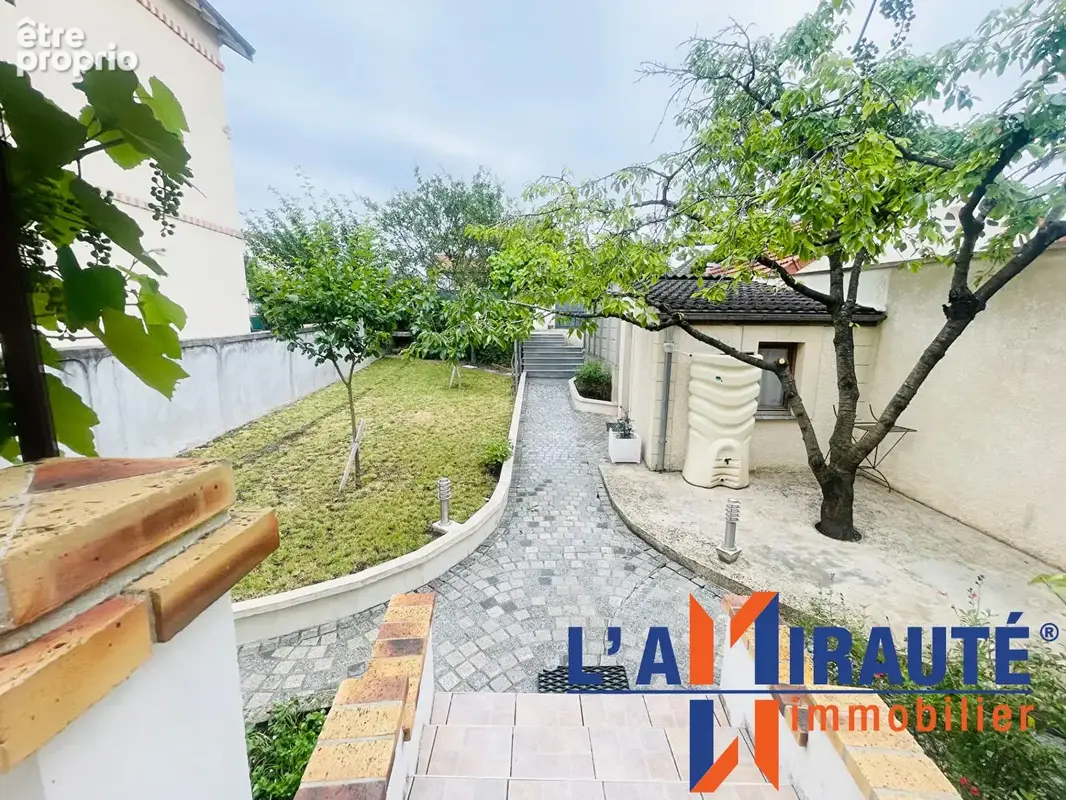 EXCLUSSIVITE: Maison Sartrouville 4 pièce(s) 75 m2 - photo 12