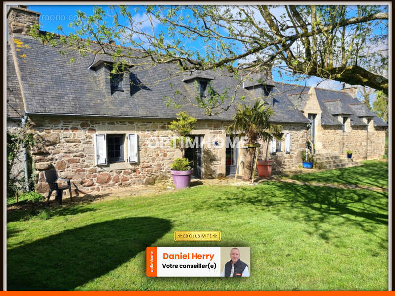 Maison à PLOUGOURVEST