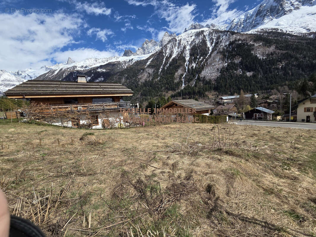 Terrain constructible à vendre / Chamonix Mont-Blanc - Terrain à CHAMONIX-MONT-BLANC