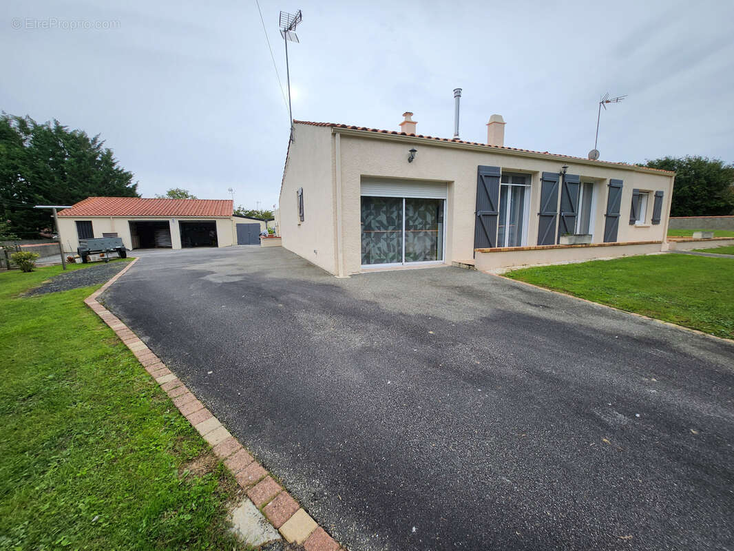Maison à THIRE