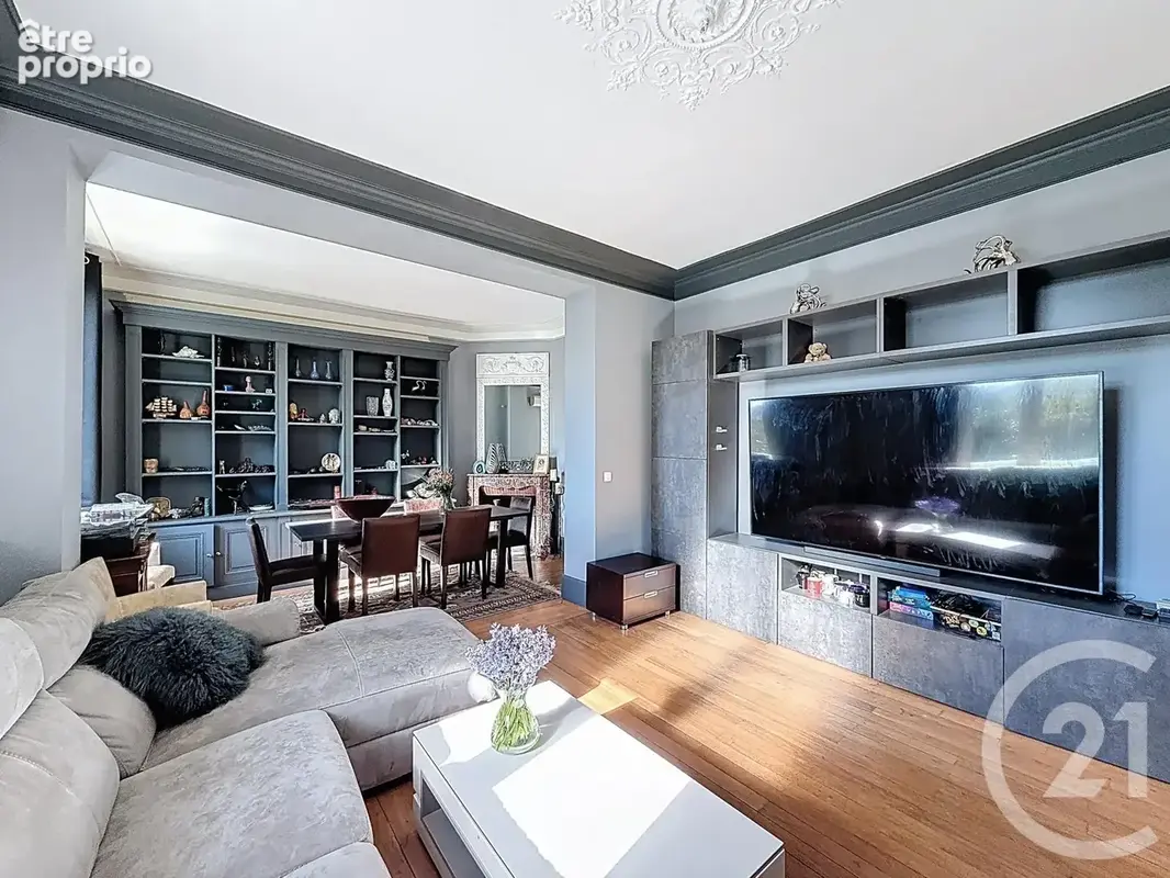 Maison 11 pièces 258 m² à vendre à Fontainebleau (77300) - photo 2