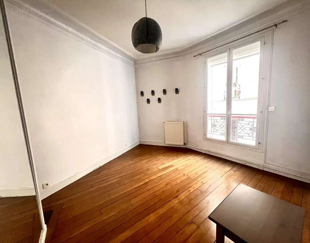 Appartement à PARIS-19E
