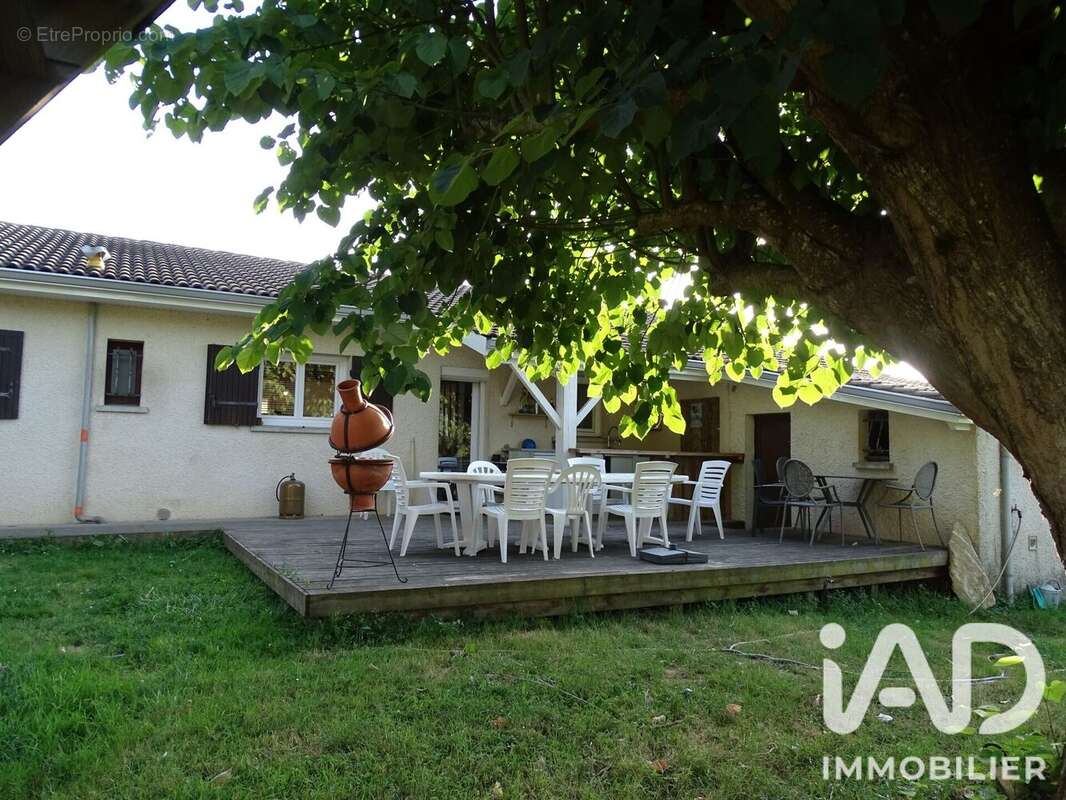 Maison 115 m² à La Reole  - photo 2