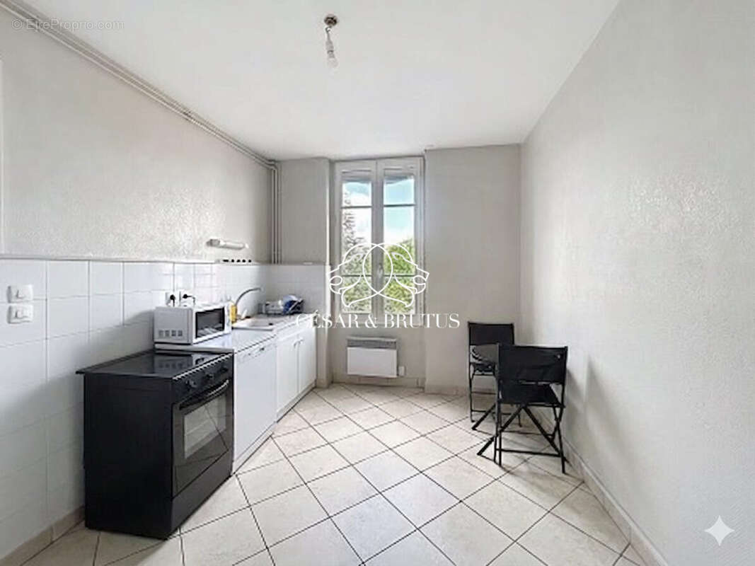 Appartement 42 m² à Lyon-8e  - photo 3