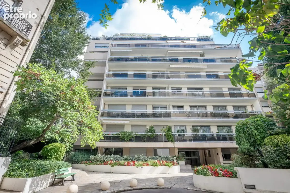 Superbe appartement 4 pièces avec balcon, cave et parking - photo 2