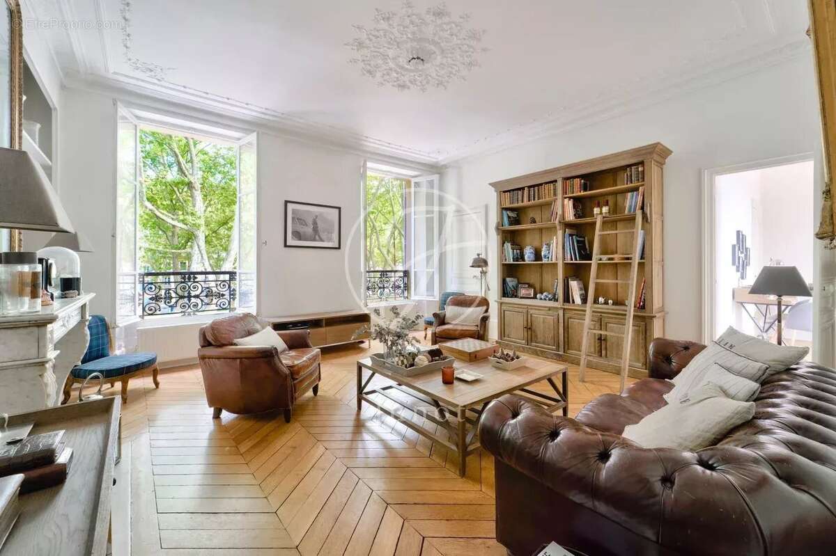 Appartement à VERSAILLES