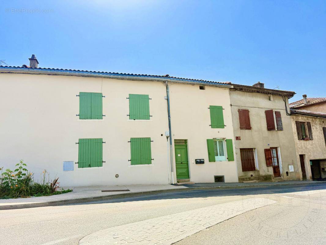 Appartement à CHAPONOST