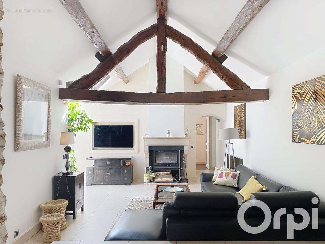 Maison à SAULX-LES-CHARTREUX