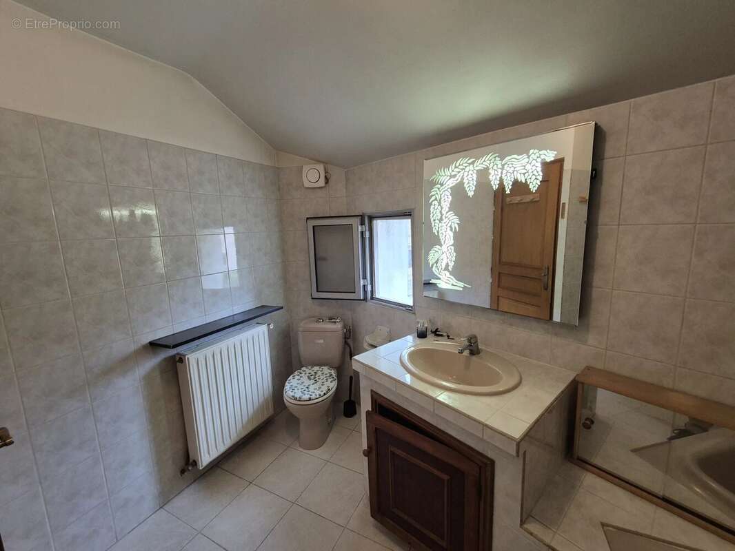 Maison à COURTHEZON