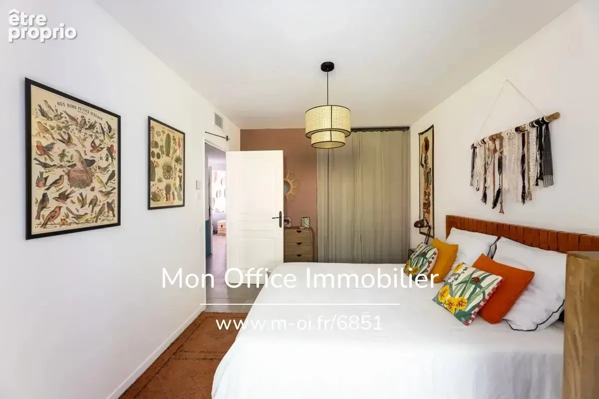 Référence : 7231-PAN - Appartement 3 pièces de 82 m² à Aix-en-Provence - photo 11