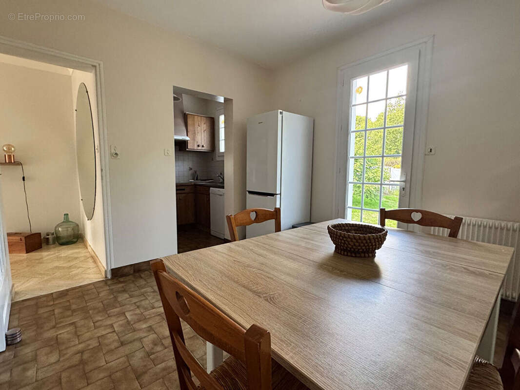 Maison à SAINT-JULIEN-DES-LANDES