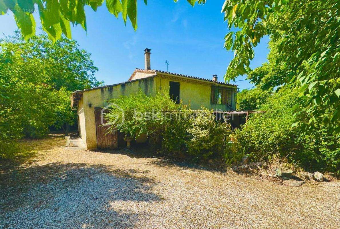 maison à rénover sur Celony - photo 2